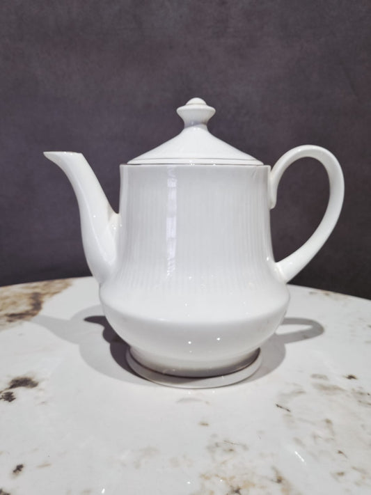Gold line Tea Set