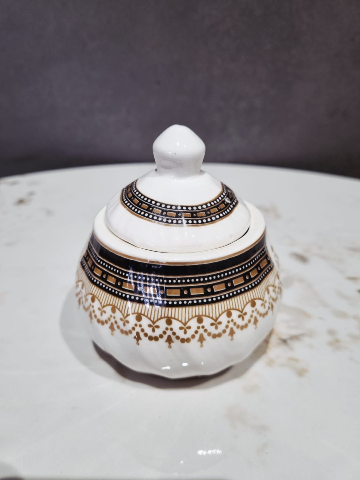 Luxora Tea Set