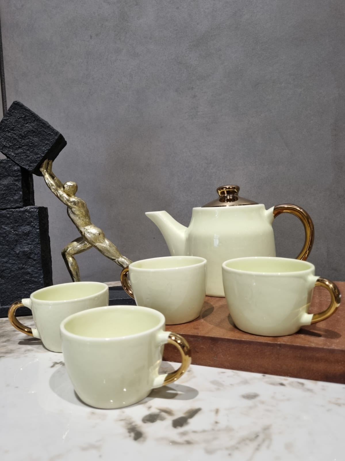 Gold Handle Morning set