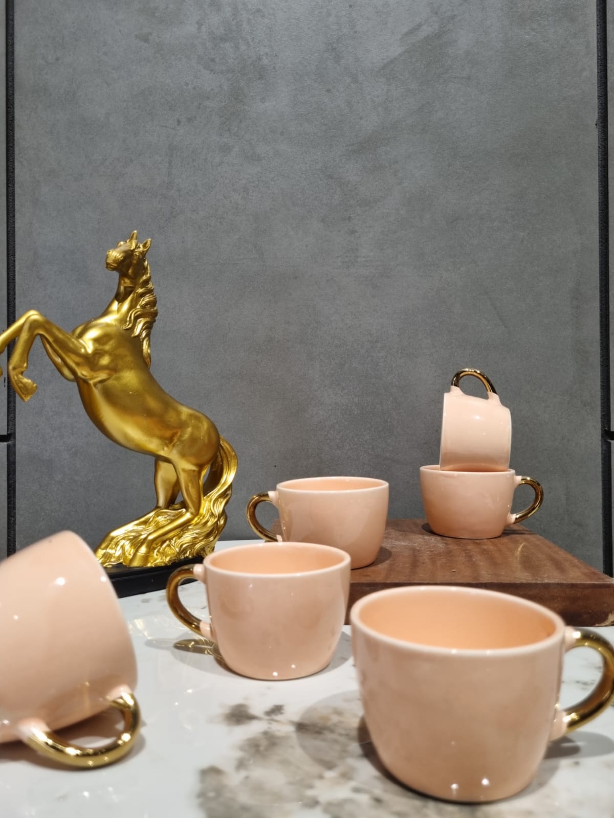 6pc. Gold Handel colour cup