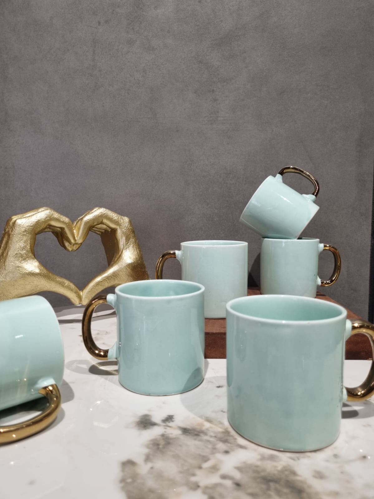 6pc. Gold Handel colour cup