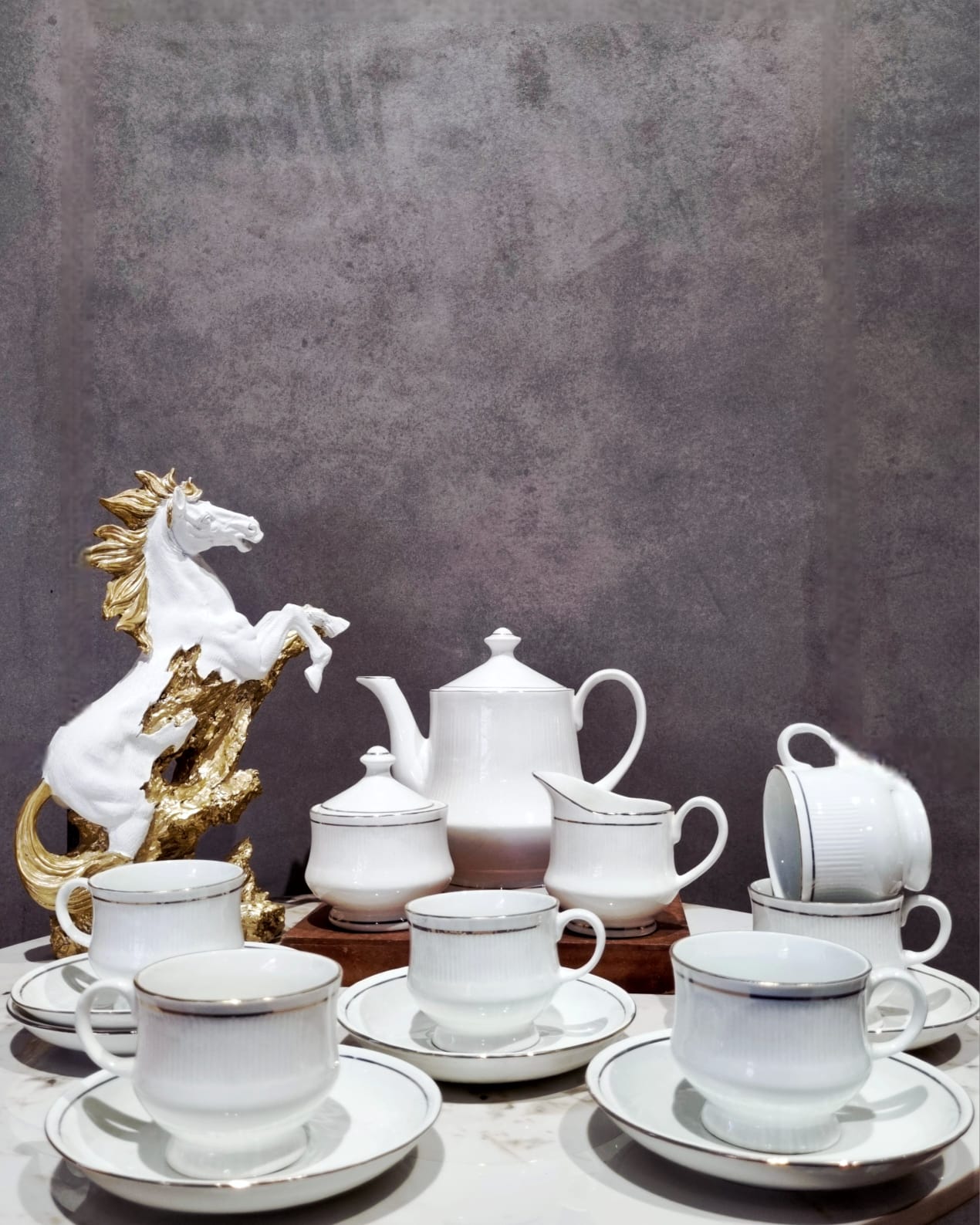 Gold line Tea Set