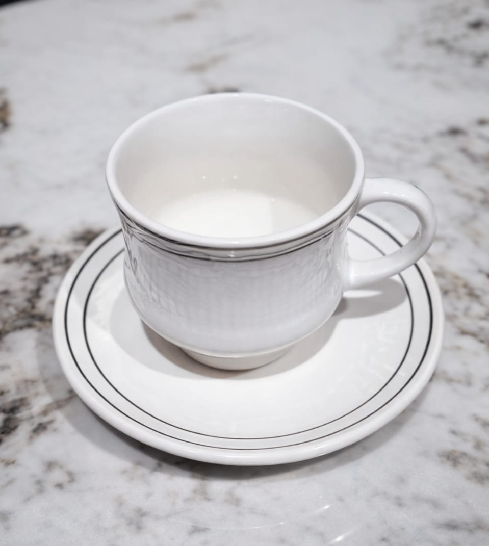 Gold line Cup & Saucer Set