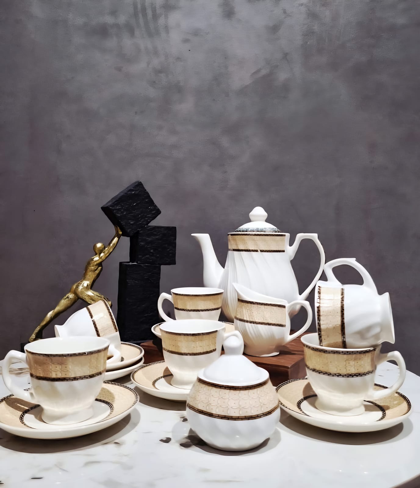 Regalia Tea Set
