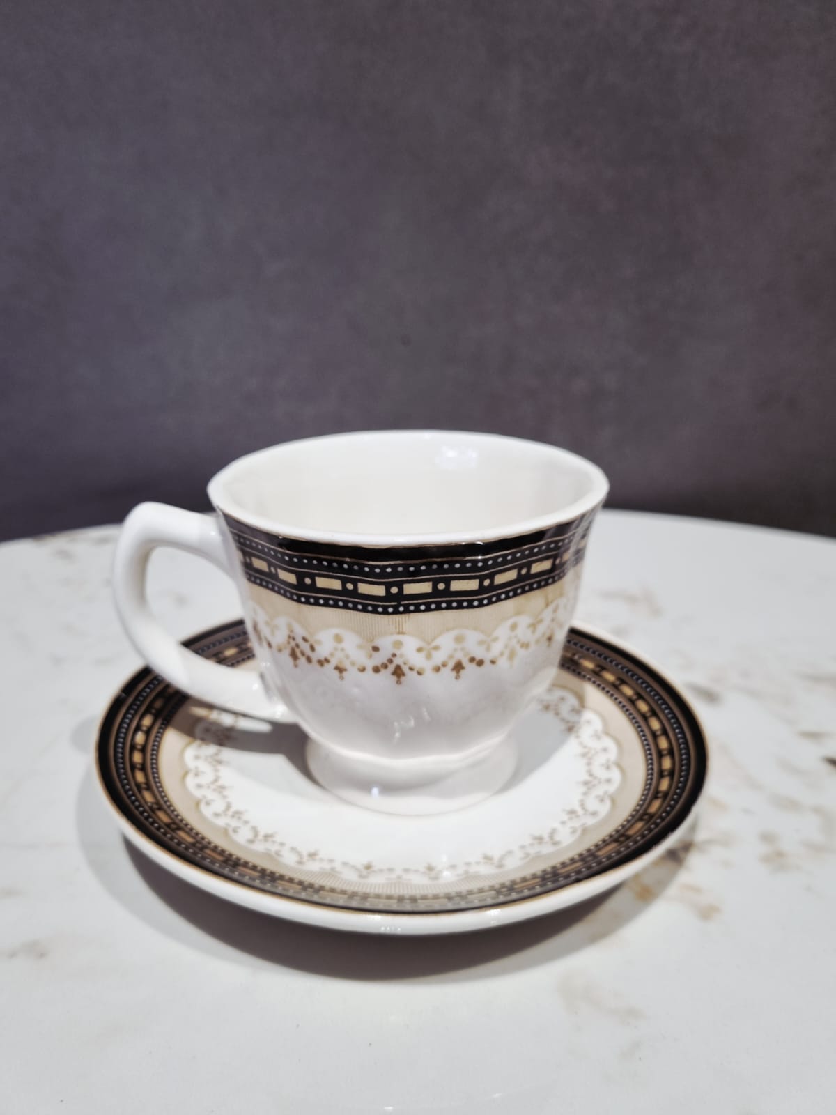 Luxora Tea Set