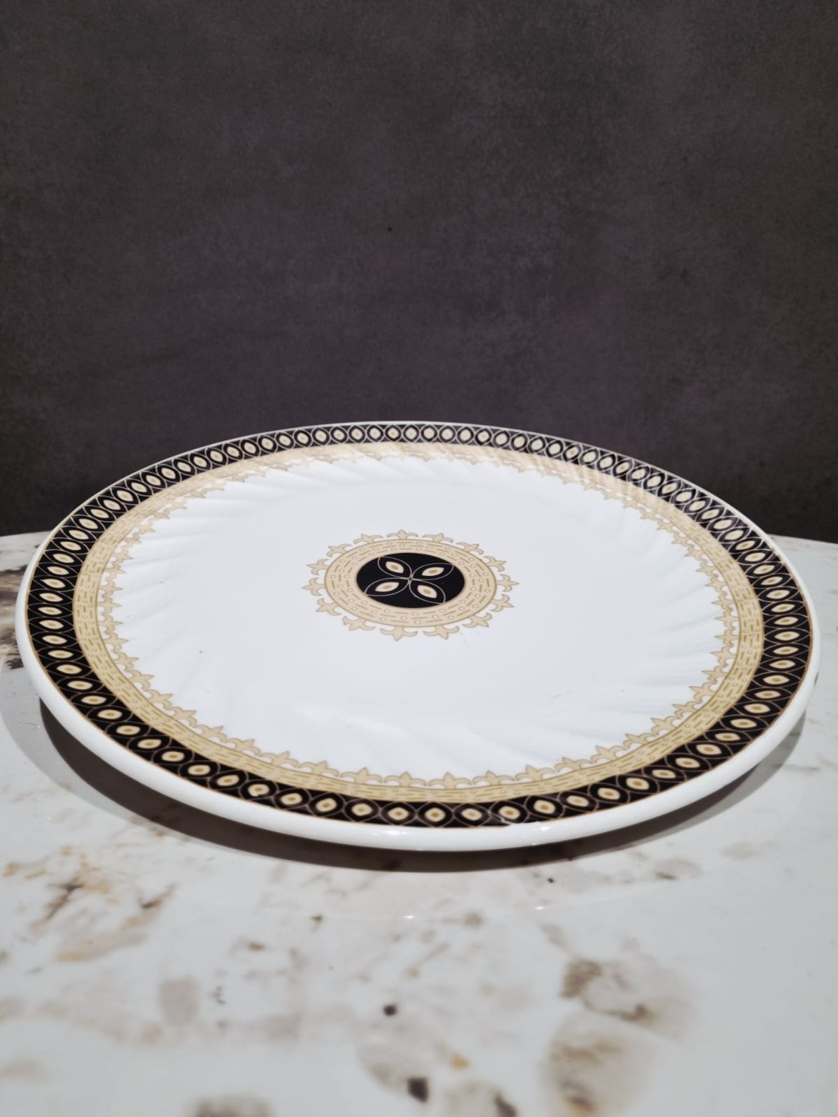 Crownline Dinner Set