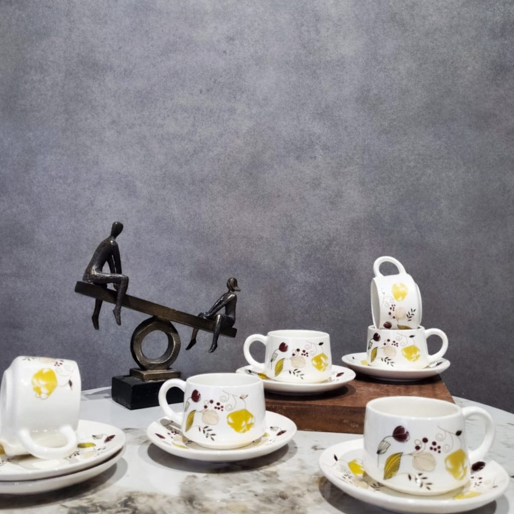 Velvet Bloom Cup & Saucer