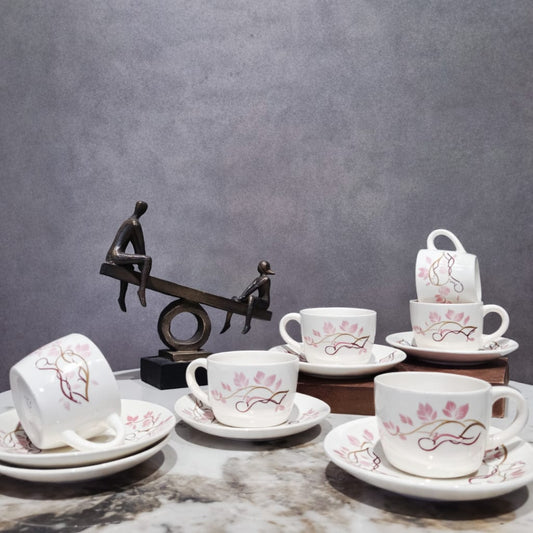 Edge Pour Cup & Saucer