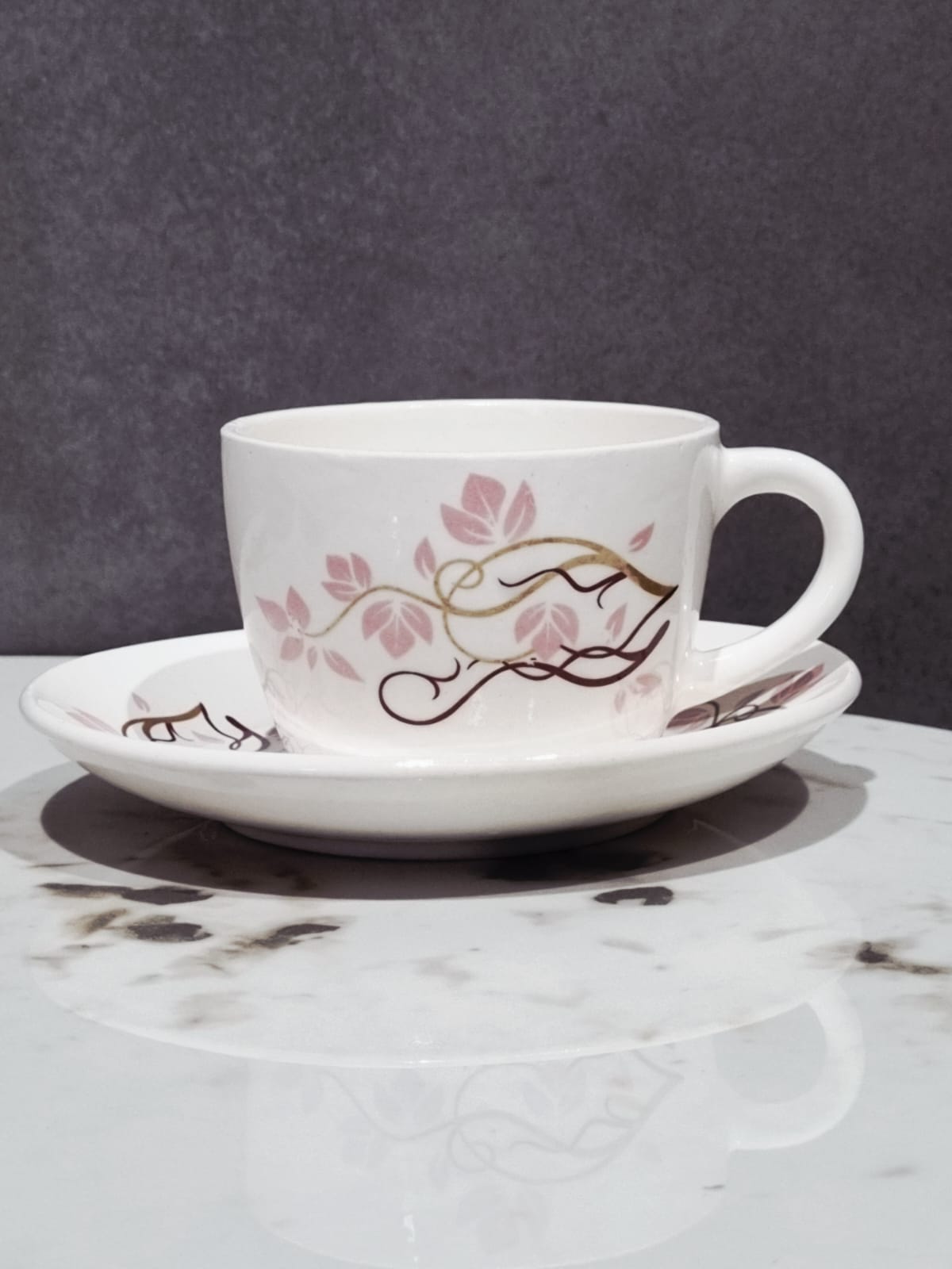 Edge Pour Cup & Saucer