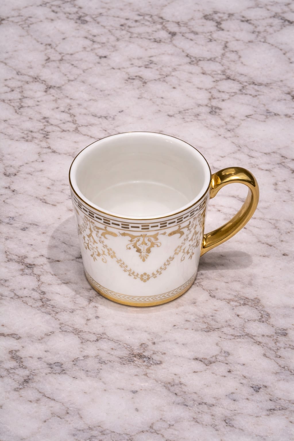 Royal Heirloom Gold Cup Set