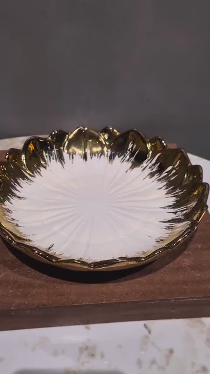 Gold lotus plater set