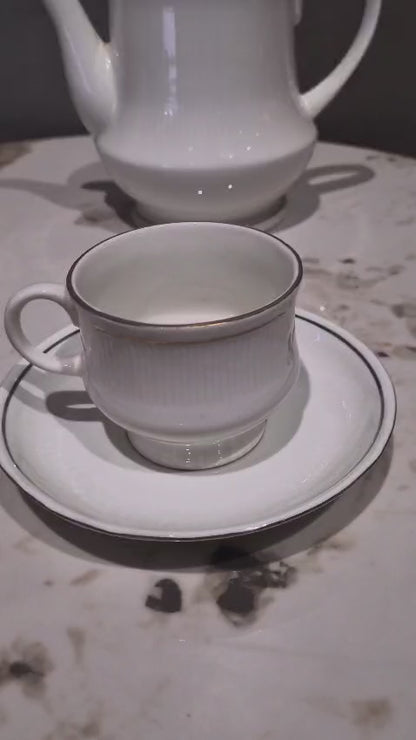 Gold line Tea Set