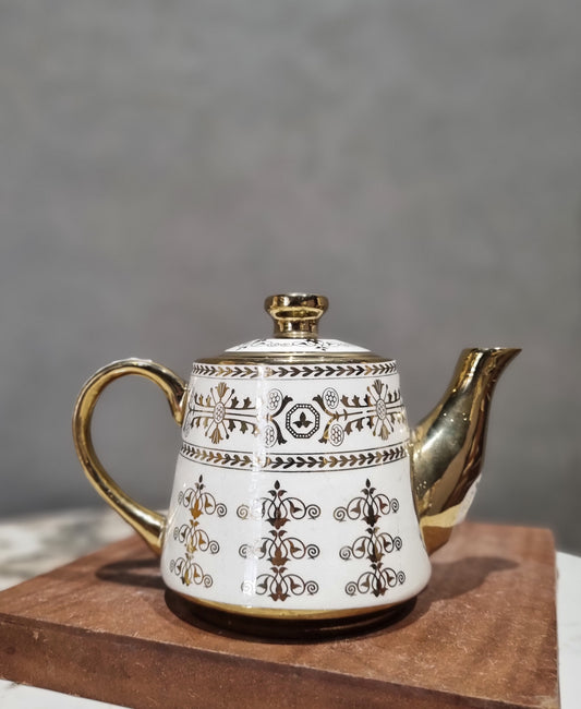 Royal Crest Gold Morning Set