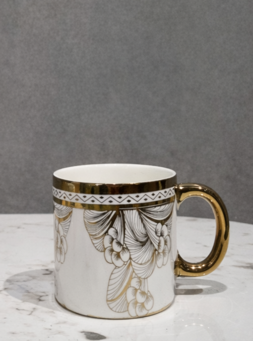 Regalia White & Gold Cup set